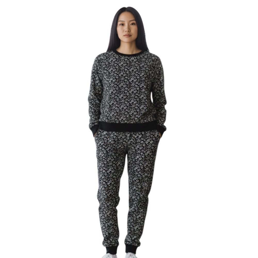 Bonobos Women's Navy Floral Pajama Set (M top SM bottoms) EUC Loungewear